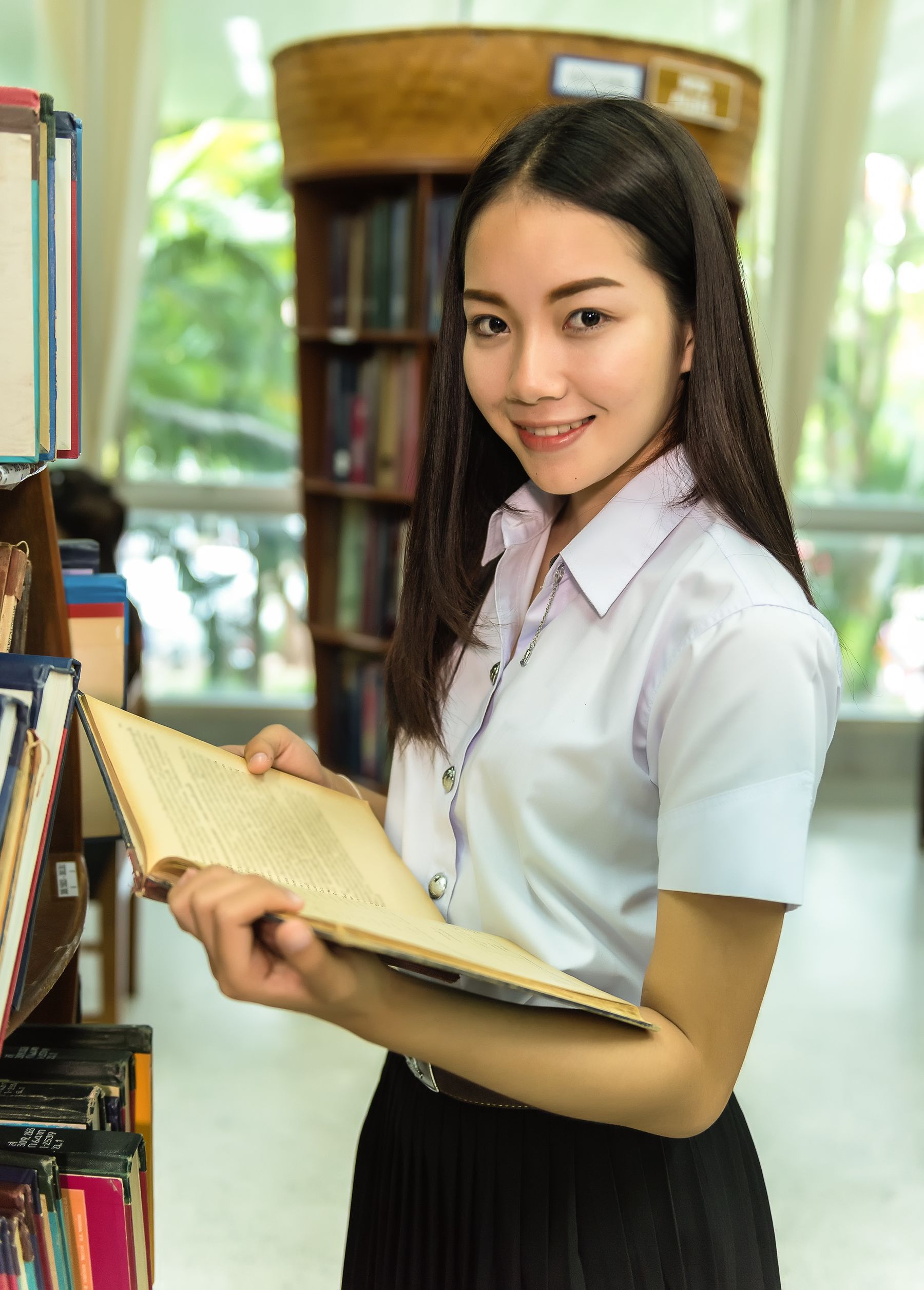图书馆阅读,翻开书页,、每一页都值 相关图册