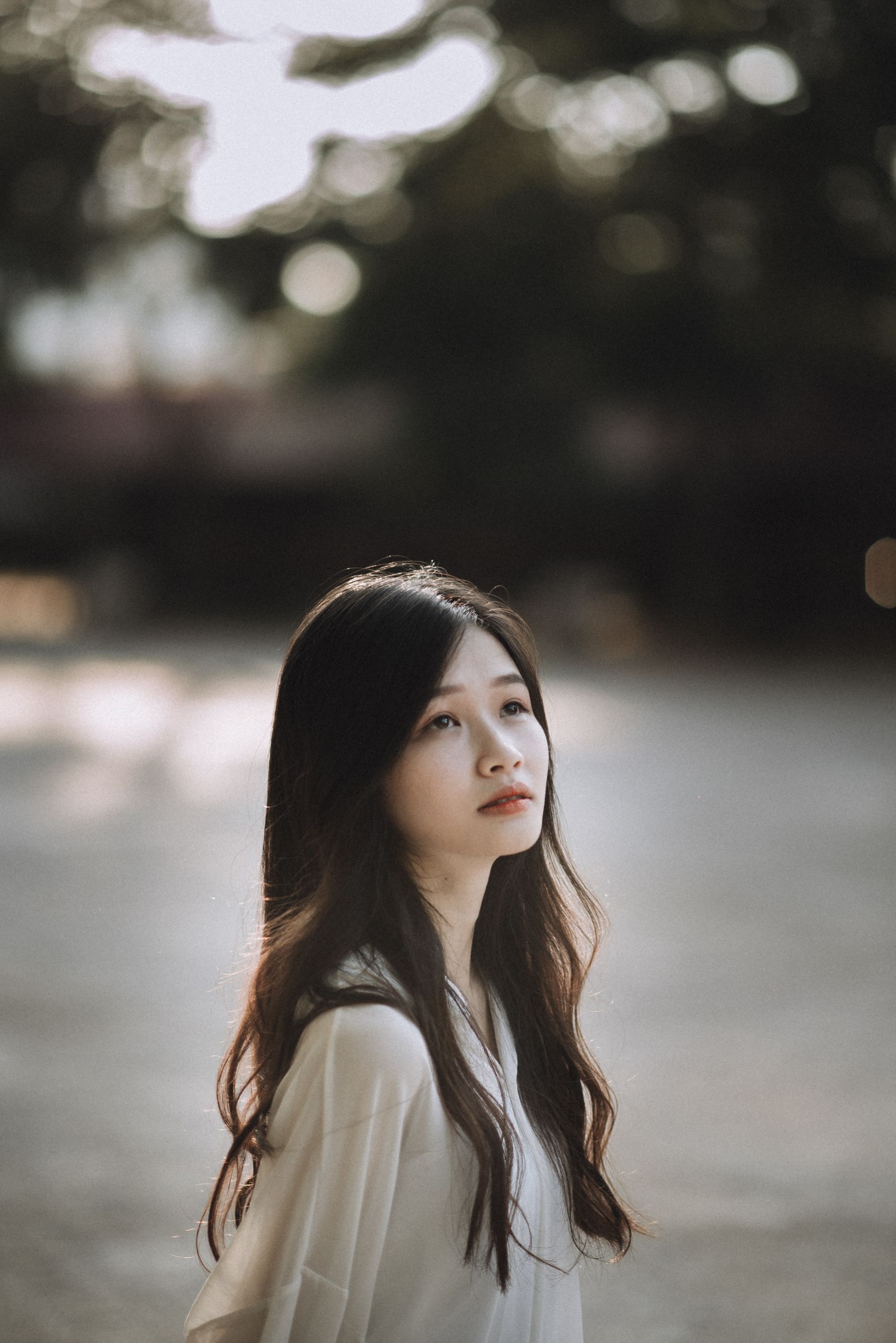 穿白衬衫的女士,恰似清新的诗篇 相关图册